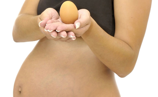 Bà bầu khi ăn trứng gà cần lưu ý những vần đề gì? 1